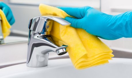 Entreprise d'aide à domicile pour l'entretien hebdomadaire de salle de bain Lyon